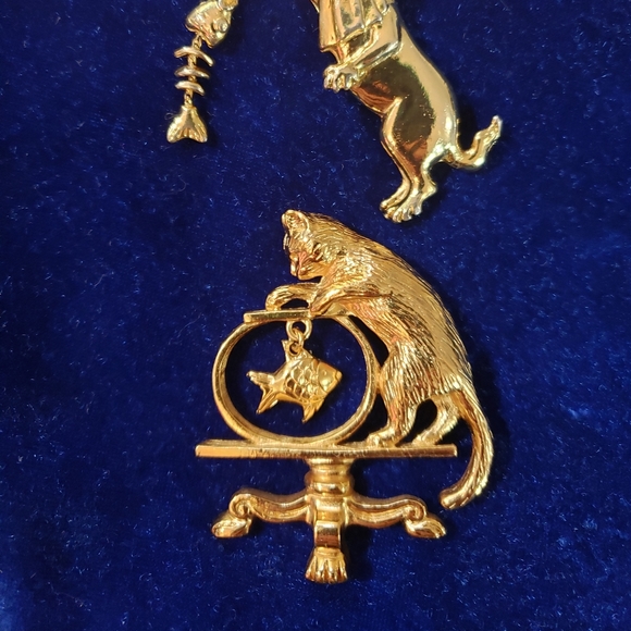 Two Cutie Kitty Brooches, Avon And JLC - Picture 12 of 13